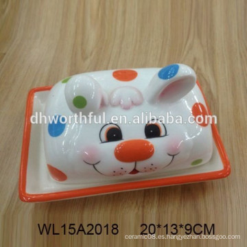 Plato de mantequilla de cerámica pintado a mano con diseño de conejo para vajilla